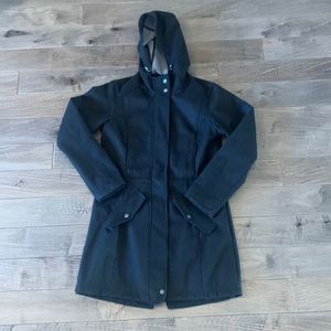 Women’s Black McKinley ventmax jacket size medium